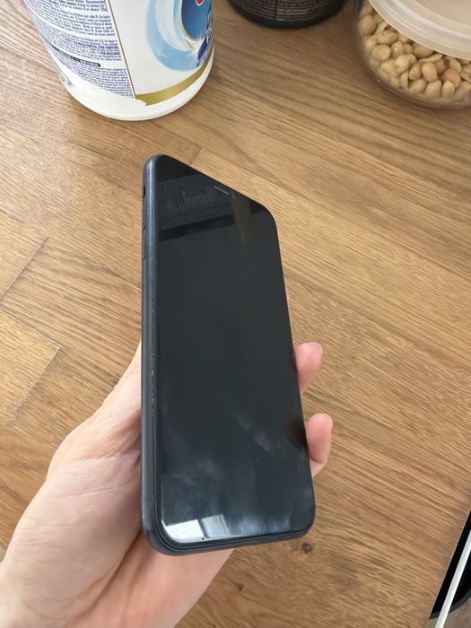 IPHONE XR - 64gb