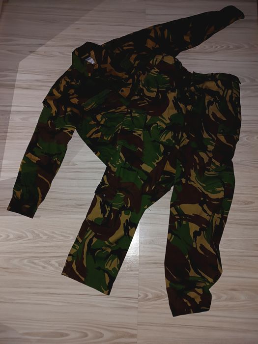 Продам голандську війскову форму 52р