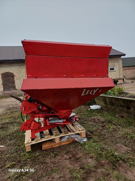 Rozsiewacz siewnik nawozów Lely 1200l