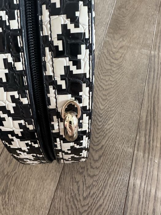 Torebka do ręki Kuferek