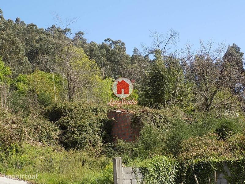 Terreno para construção de 2.530m2 em Telhado, Famalicão