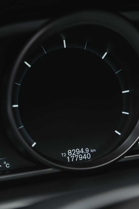 Volvo V40 - Conforto, Segurança e Estilo