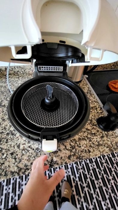 Air fryer tefal pouco usada