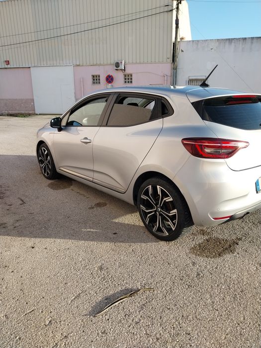 Renault Clio V  1.5 blue dci 2021