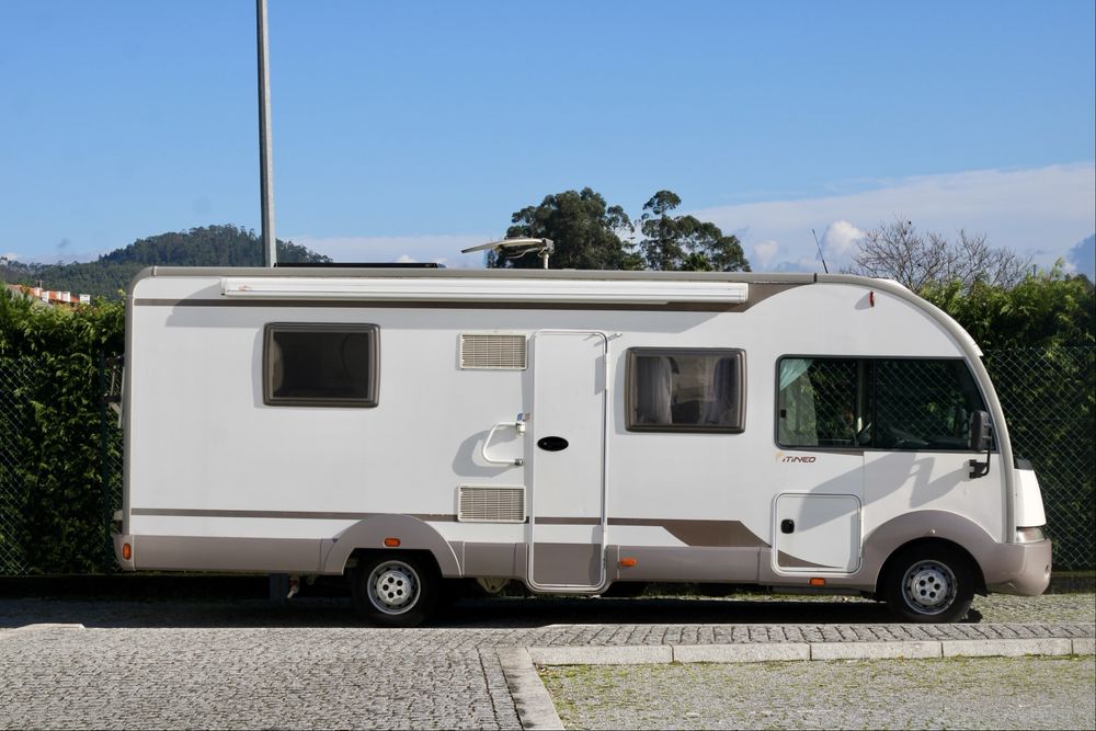 Autocaravana Integral Itineo com cama central / basculante e Ar condicionado