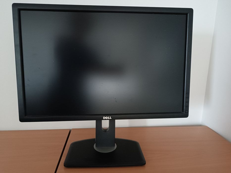 Монитор Dell U2412Mc