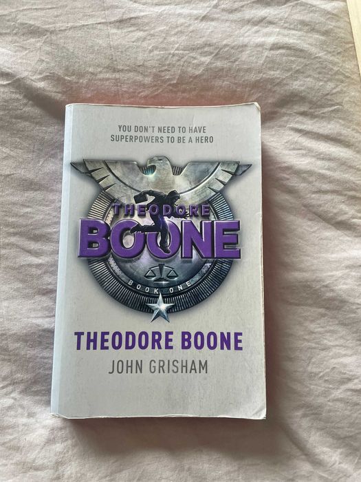 Books | Livros Theodore Boone de  John Grisham