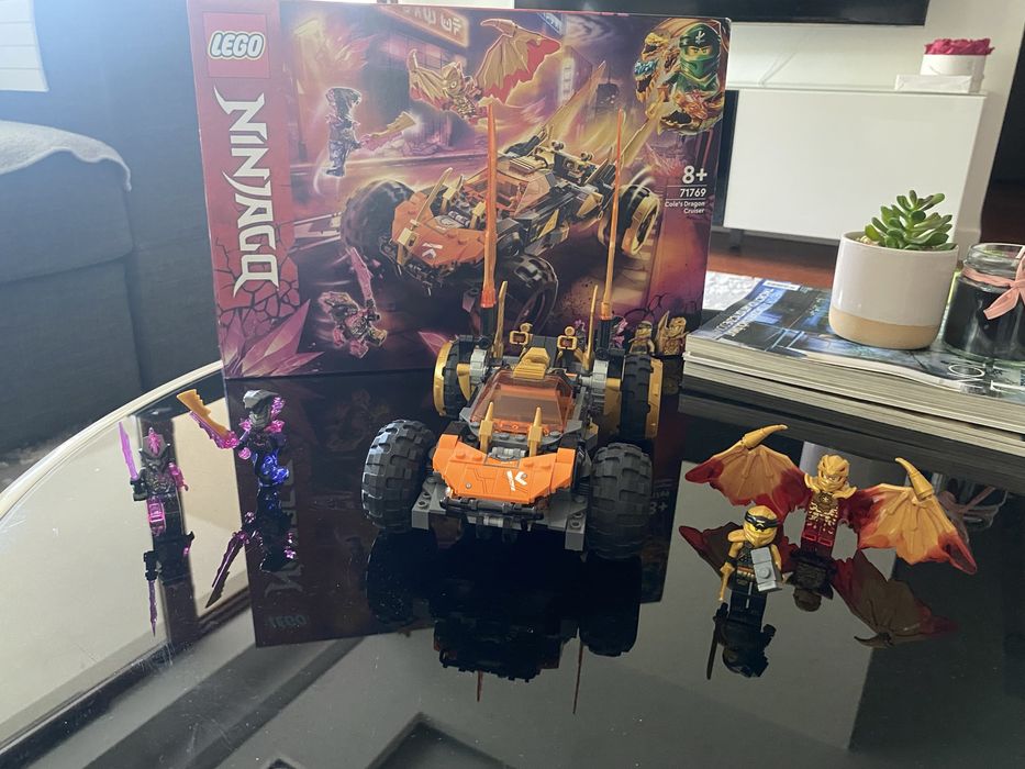 LEGO 71769 Ninjago, klocki, Smoczy krążownik Cole’a,