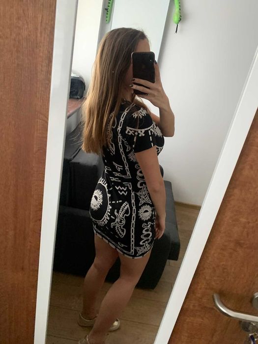 Czarna sukienka w azteckie wzory Asos - rozmiar 40