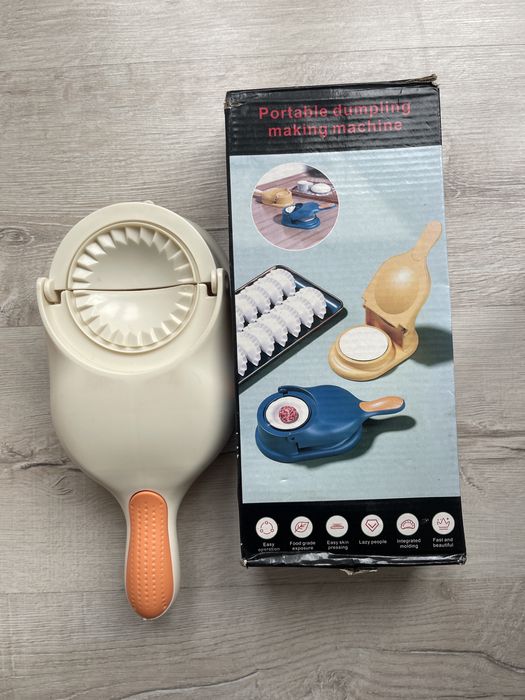 Пельменниця машинка