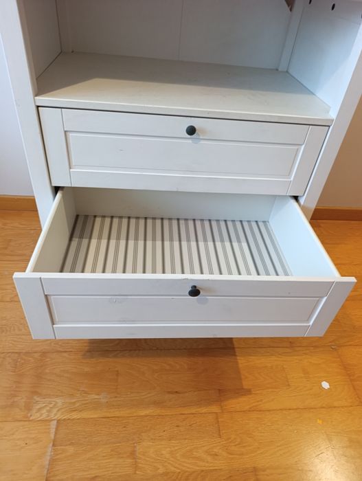 Mudador Ikea / secretária