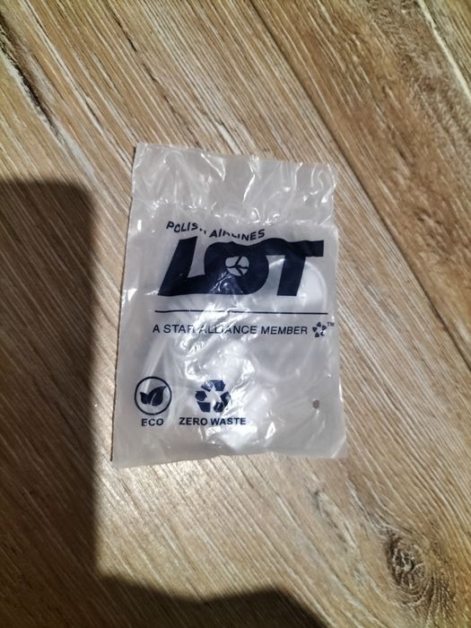 Słuchawki linii lotniczej LOT