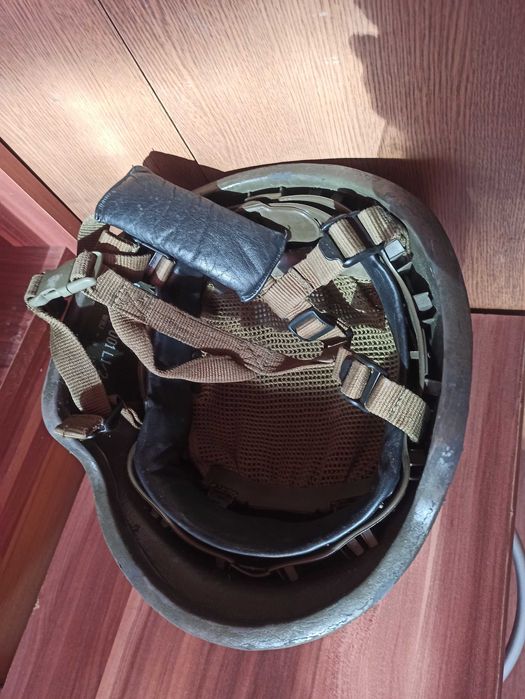 Hełm kompozytowy wz.2005 z pokrowcem MASKPOL r.2011