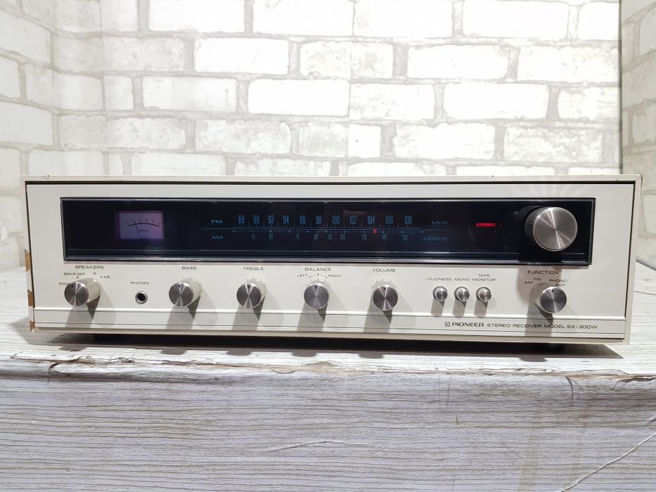 Стерео ресивер PIONEER SX-300, б/у з Німеччини