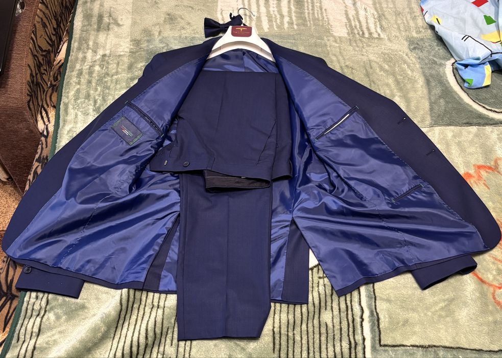 Продам мужской костюм в идеальном состоянии