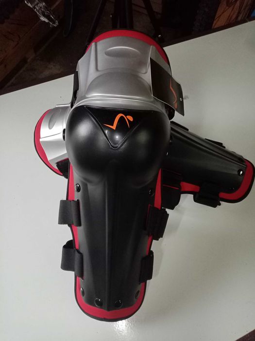 Joelheiras/caneleiras motocross