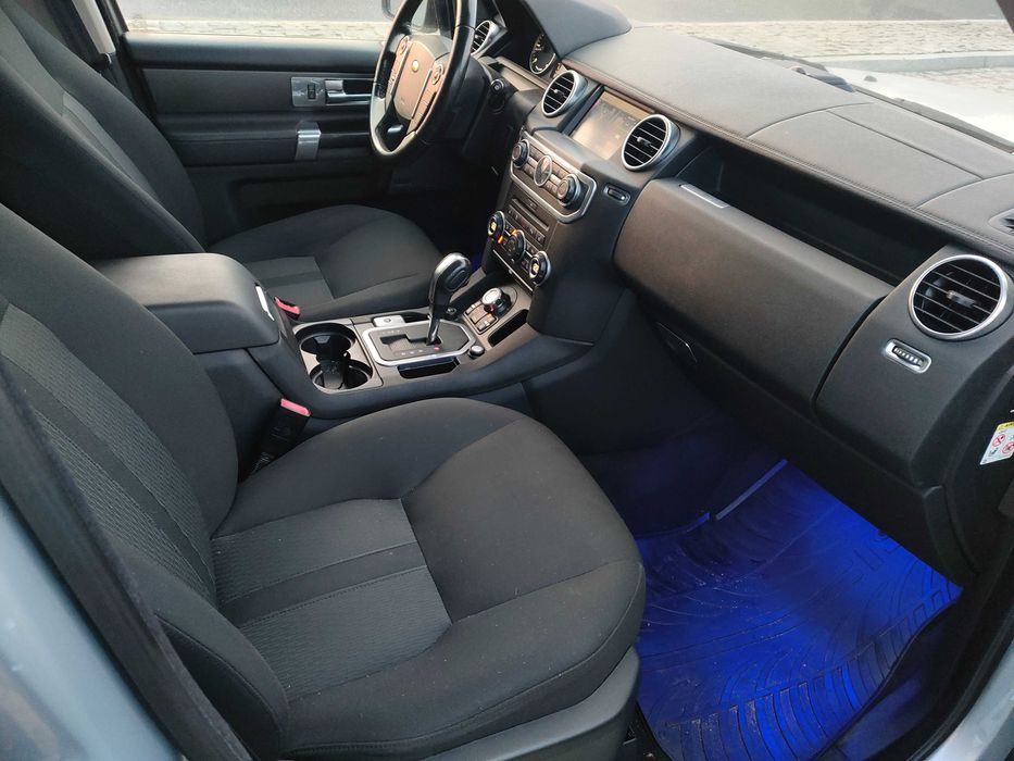 Land rover discovery 4 3.0 tdv6