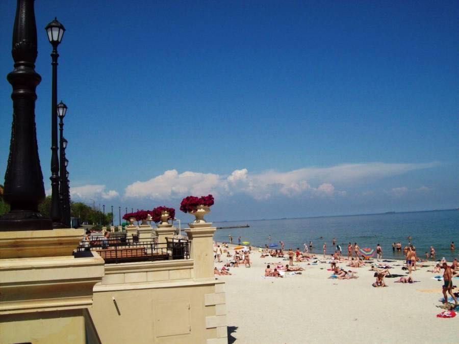 Оренда квартири житло посуточно подобово Одеса Авиньон море паркинг