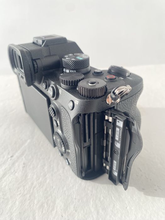 Фотоапарат sony A 7 IV  гарантія