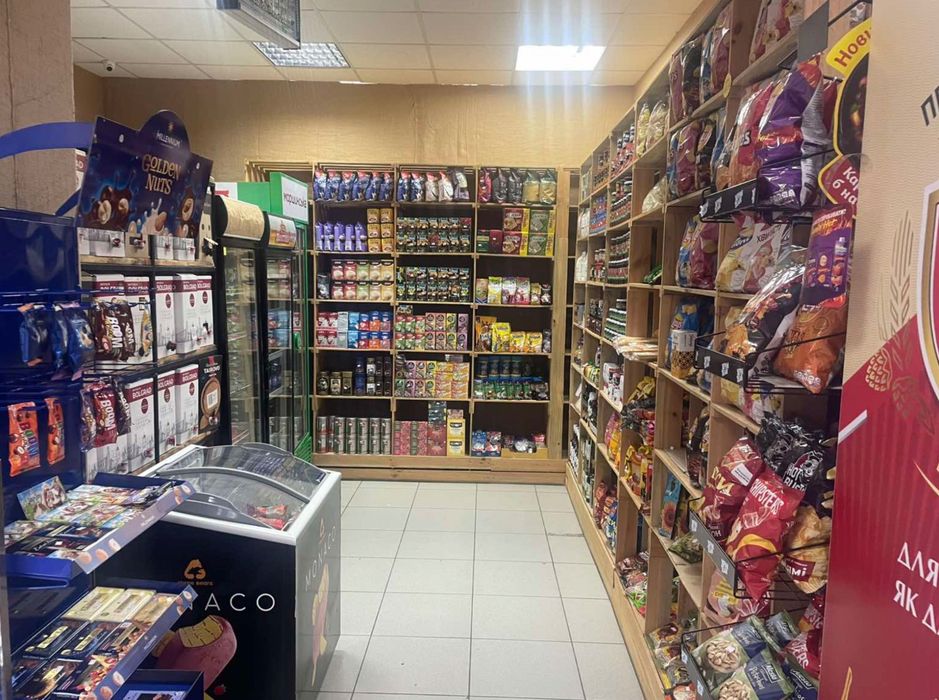 Продаж нежитлового приміщення (магазин) 202,4 м² | м. Карлівка