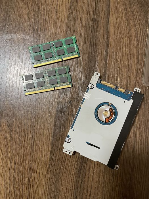 Zestaw części komputerowych – RAM + HDD