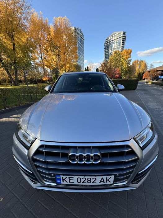 Продам Audi Q5
