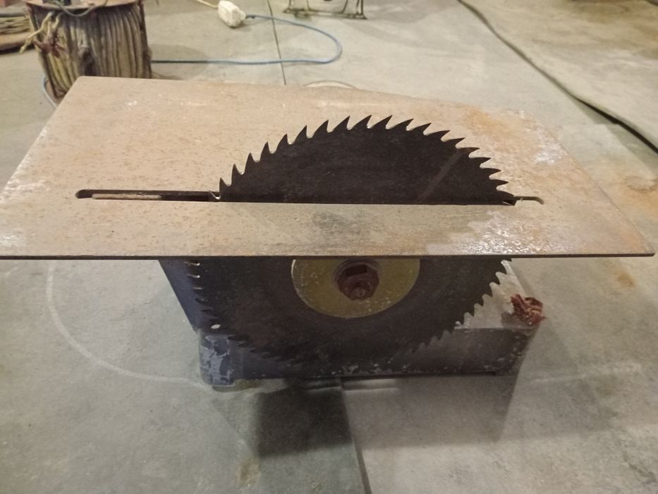 Циркулярка точило " Эолит " СССР  наждак станок заточной электропила