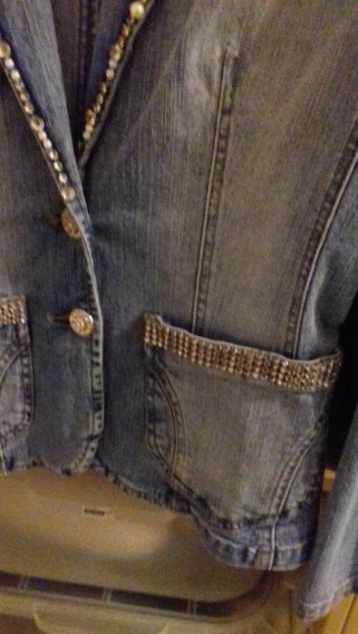 Blazer de Ganga com aplicações