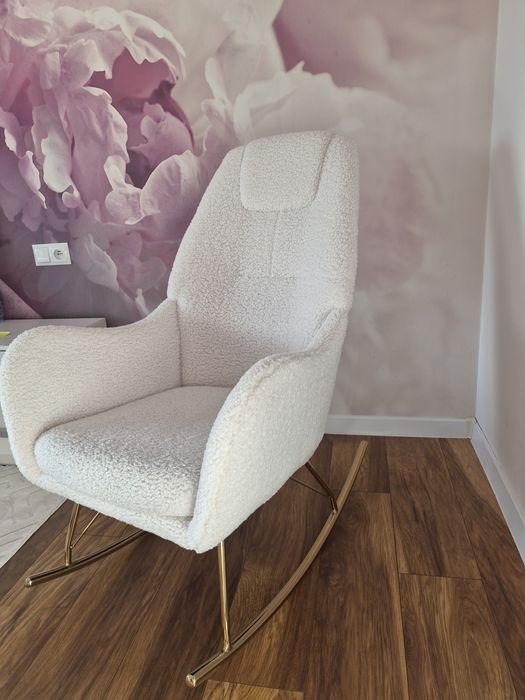 Fotel  bujany  biały