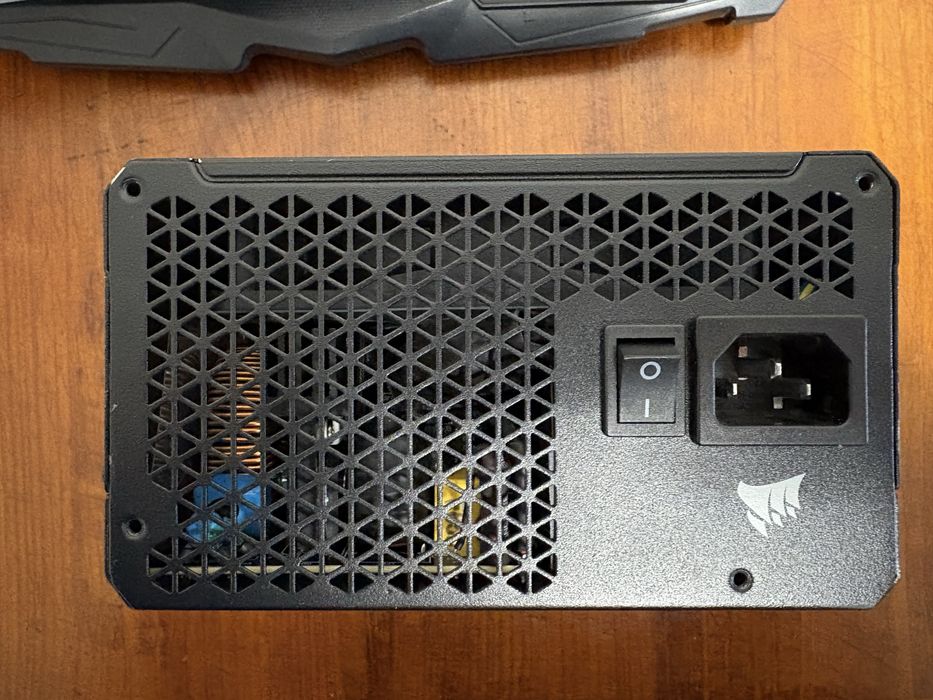 Блок живлення Corsair RM850e 80+ GOLD (майже новий)