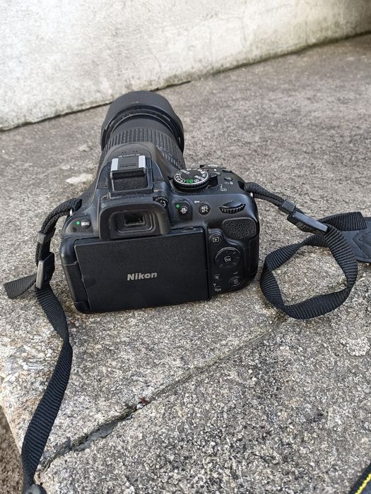 Máquina Fotográfica Nikon D5200