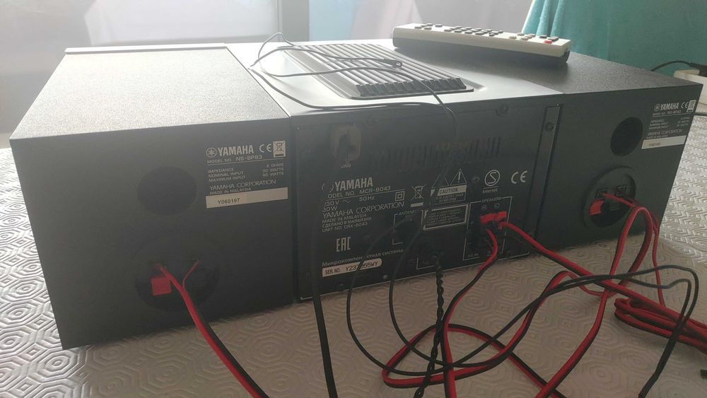 COMO NOVO! Yamaha MCR-B043 – Som Top + Bluetooth + CD