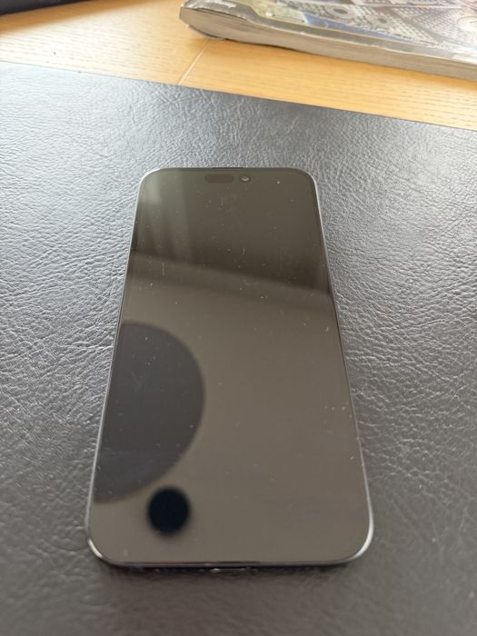 Iphone 15 Plus 256GB + case EPICO CARBON