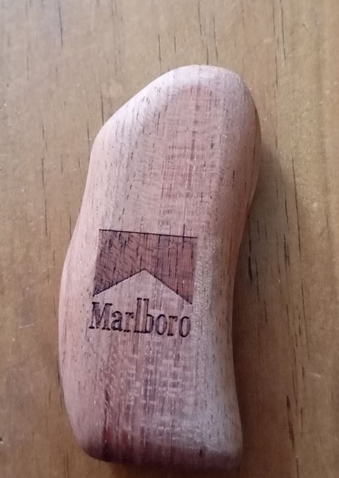 Capa para isqueiro da Marlboro