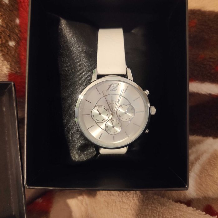 Zegarek damski nowy biały pasek srebrna tarcza lipsy watch Avon