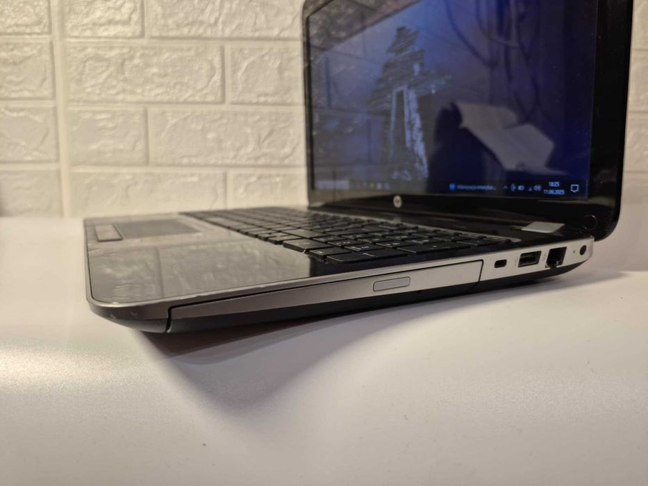 TANIO HP Pavilion AMD A6/8GbDDR/256SSD/Radeon 8450G/BateriaNOWA