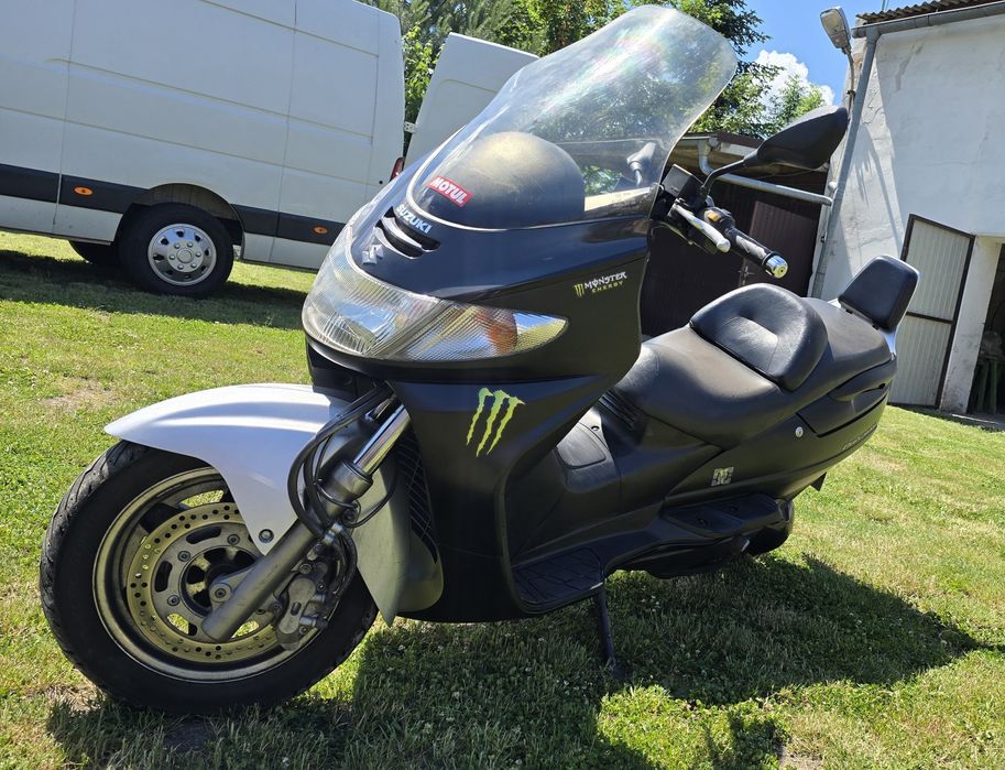 Suzuki burgman 250