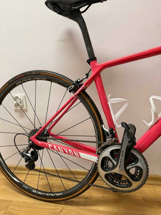 Rower szosowy karbonowy Canyon Ultimate CF SLX różowy, rozm. S carbon