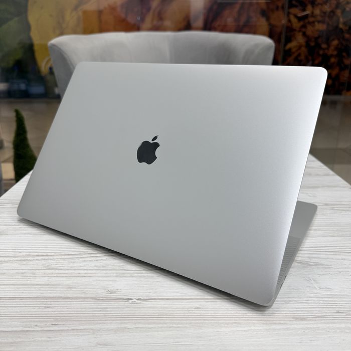 macbook pro 16 2019 і9 - купити ноутбуки - Ціна на OLX.ua