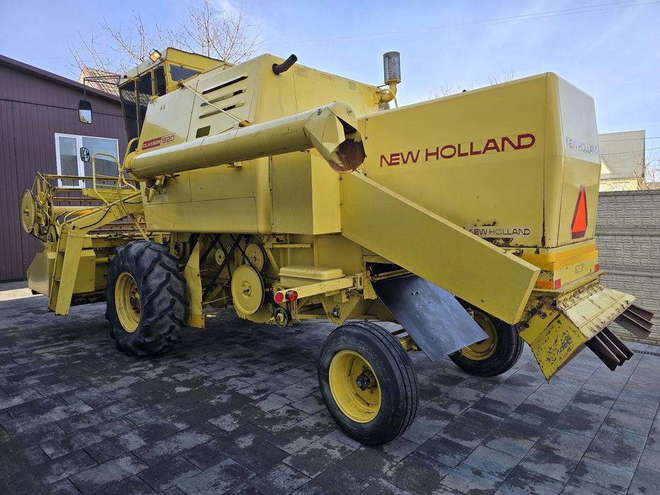 New Holland 1520