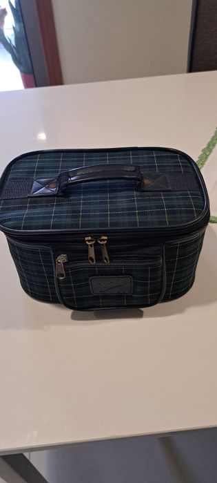 Mala de mão para levar champô desodorizante maquilhagem edc.