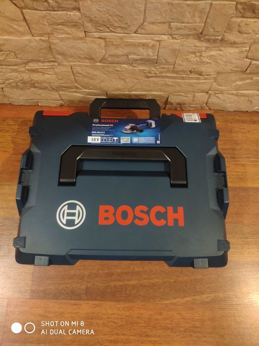 Кутова шліфмашина BOSCH GWS 18V-11 S