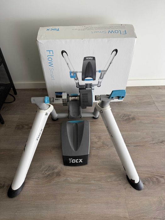 Tacx Flow Smart Trainer – Bom Estado | Rolo de Treino Inteligente