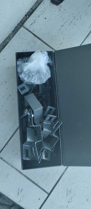 Obejmy do płotu panelowego