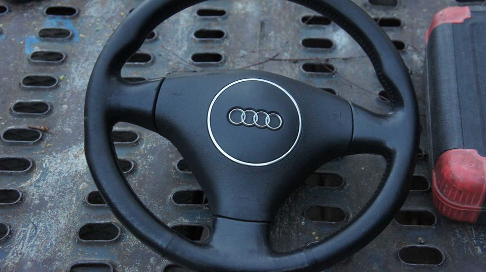 Audi A4 B6 kierownica skórzana