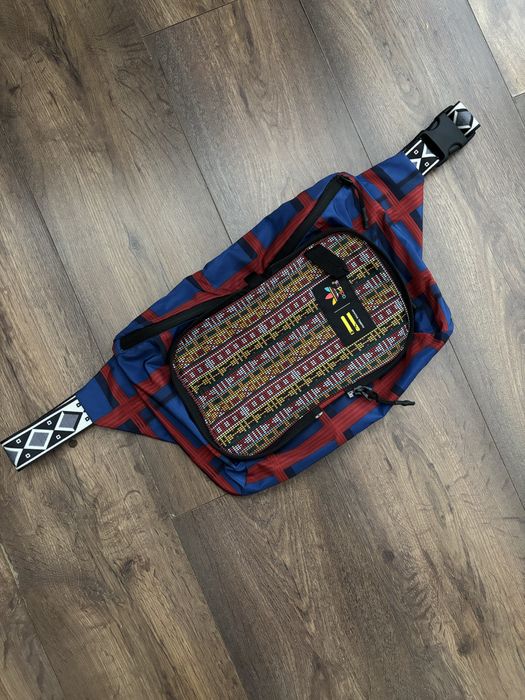 Сумка Adidas Originals x Pharrell Williams Solar Hu Bum Bag / Waistpack Crossbody Bag Original (клатч бананка сумка портфель)