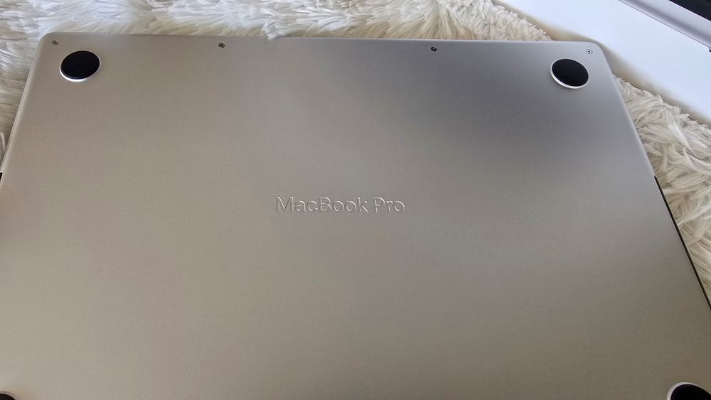 Macbook 14" M3 Pro (2024)