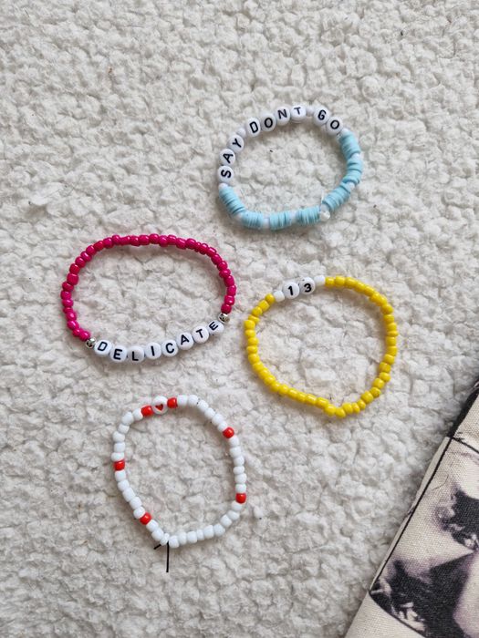 Caixa VIP Tour Taylor Swift COMPLETA c/pulseira+friendship bracelets