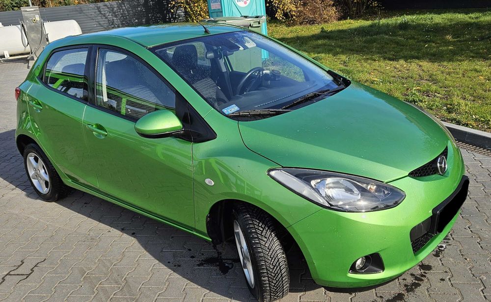 Mazda 2