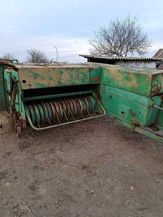 Продам прес підбирач